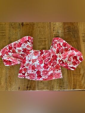 🌺 Lucky Brand cropped floral blouse- XS Like new!